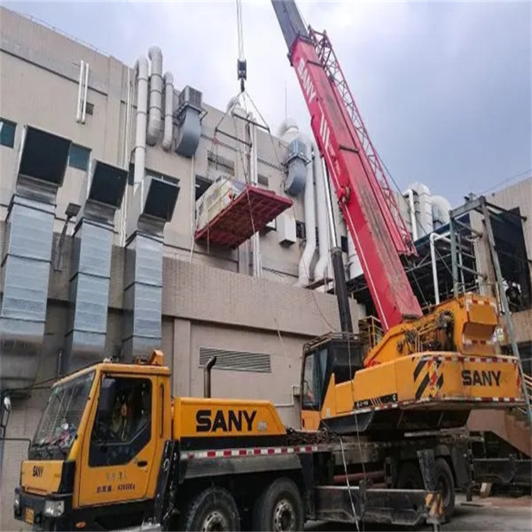 鱼峰租赁大型汽车吊，助力工程项目高效进行