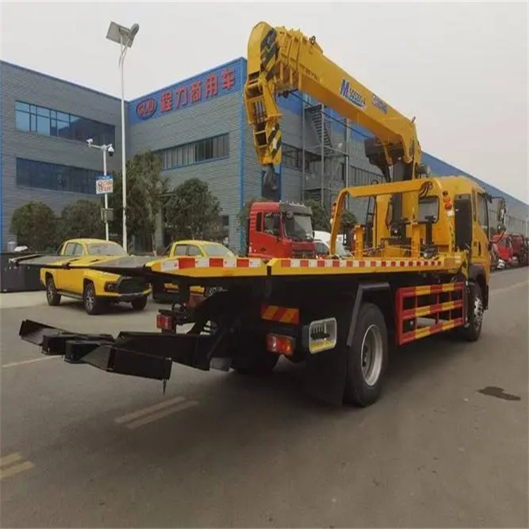 鱼峰附近小随车吊出租电话，轻松解决搬运烦恼