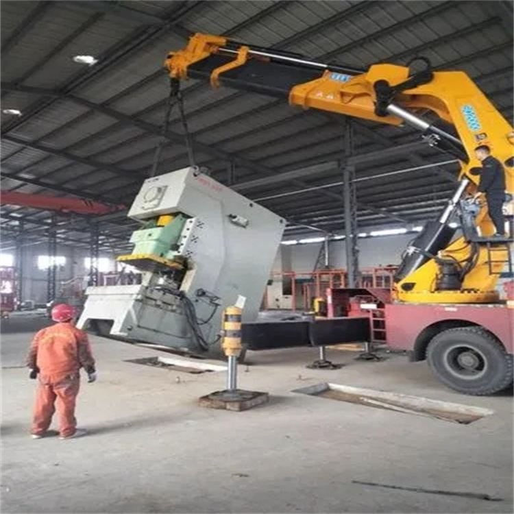 鱼峰80吨折臂吊车出租附近电话